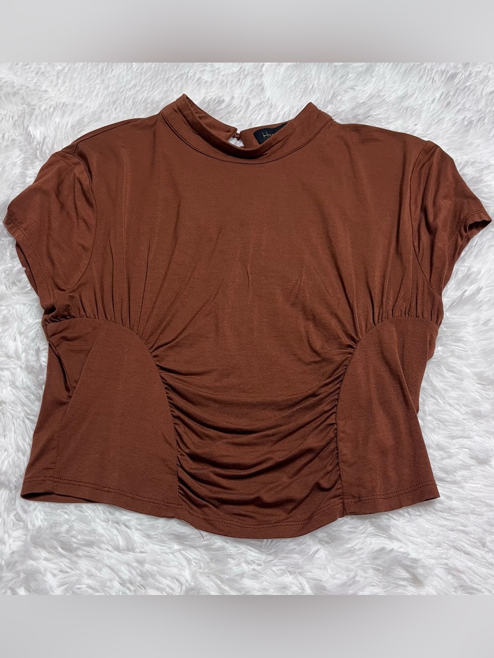 House of Harlow 1960 Brown Ruched Short Sleeve Top